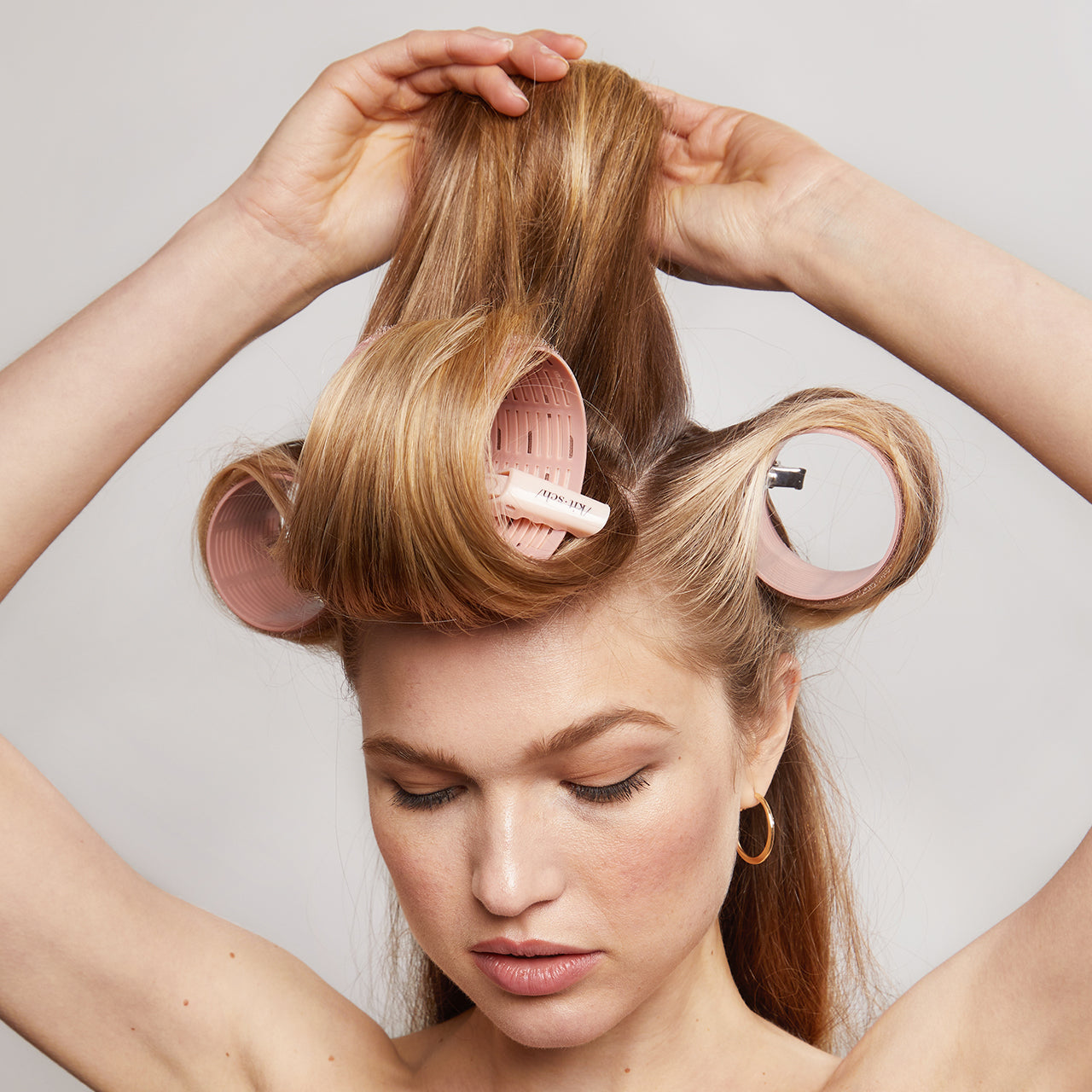 4215-62330-NoSlipCrocodileClip-3pc-Multicolor-XLThermalRollers-4pc-Terracotta-Model-KitschPro-2-1280x1280px-1.jpg