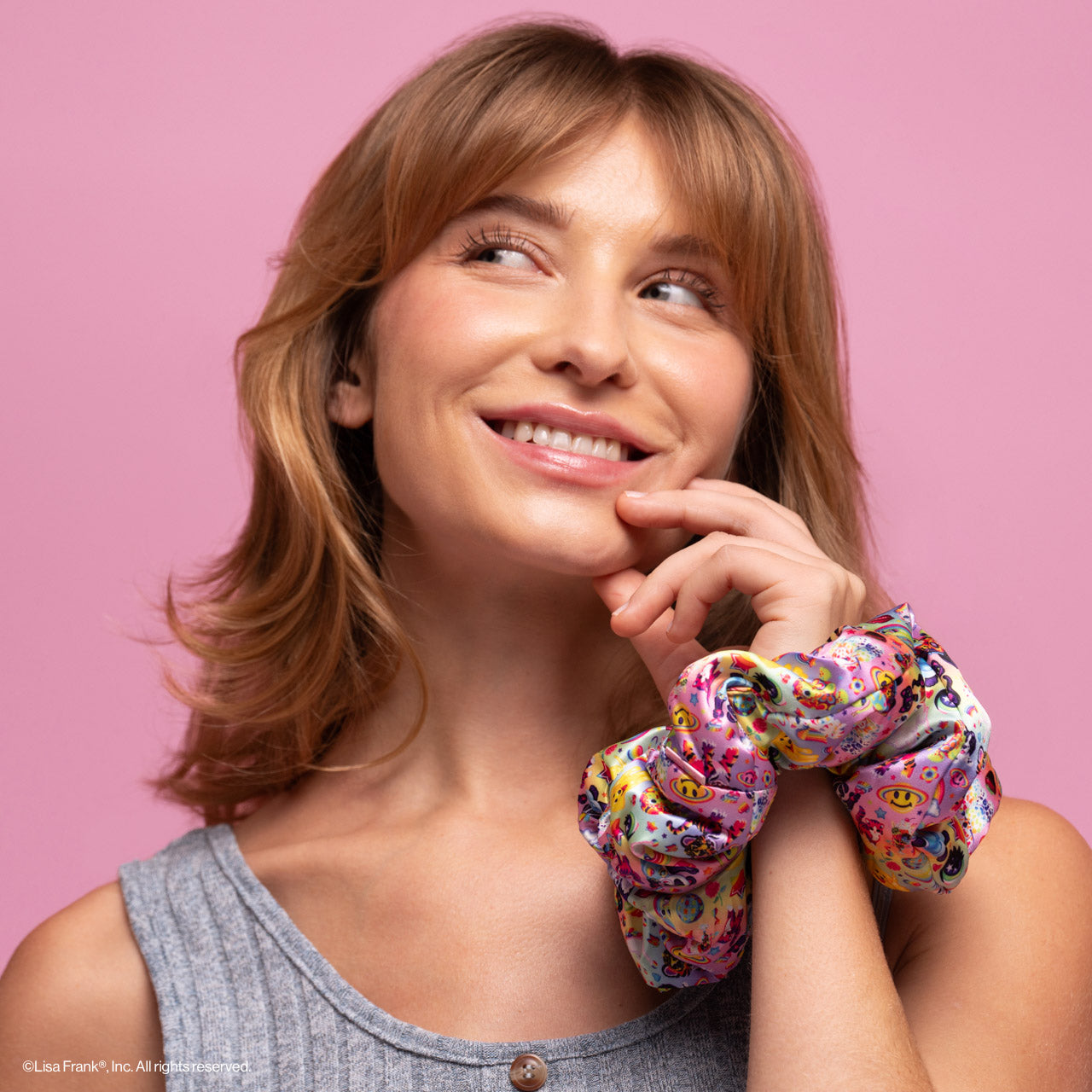 503509-LisaFrankxKitsch-SatinPillowScrunchies-2pc-TheFantasticWorldofLisaFrank-Model-4-1280x1280px-1.jpg