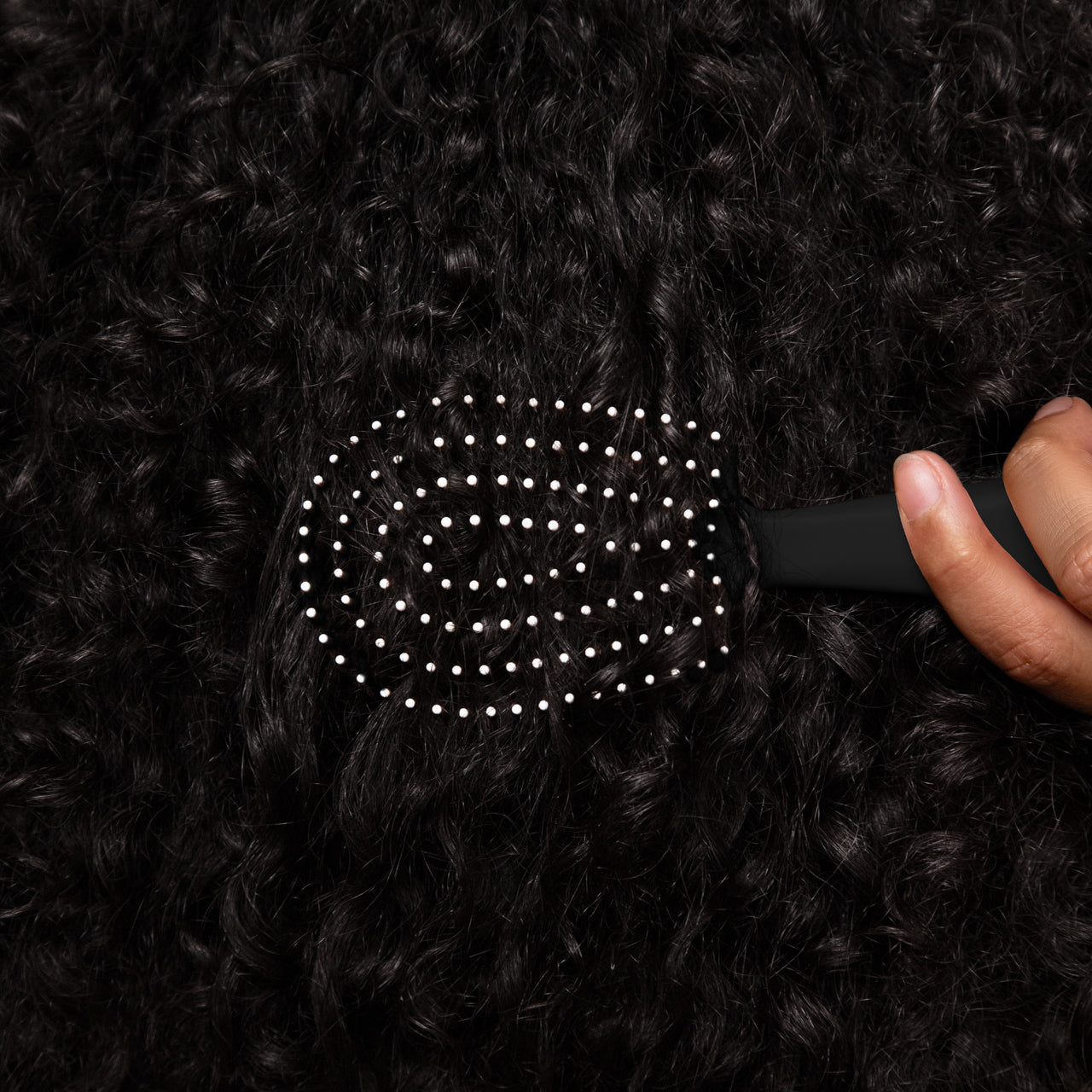 504797-MiniDetanglingFlexiBrush-Pro-Black-Model-3-1280x1280px.jpg