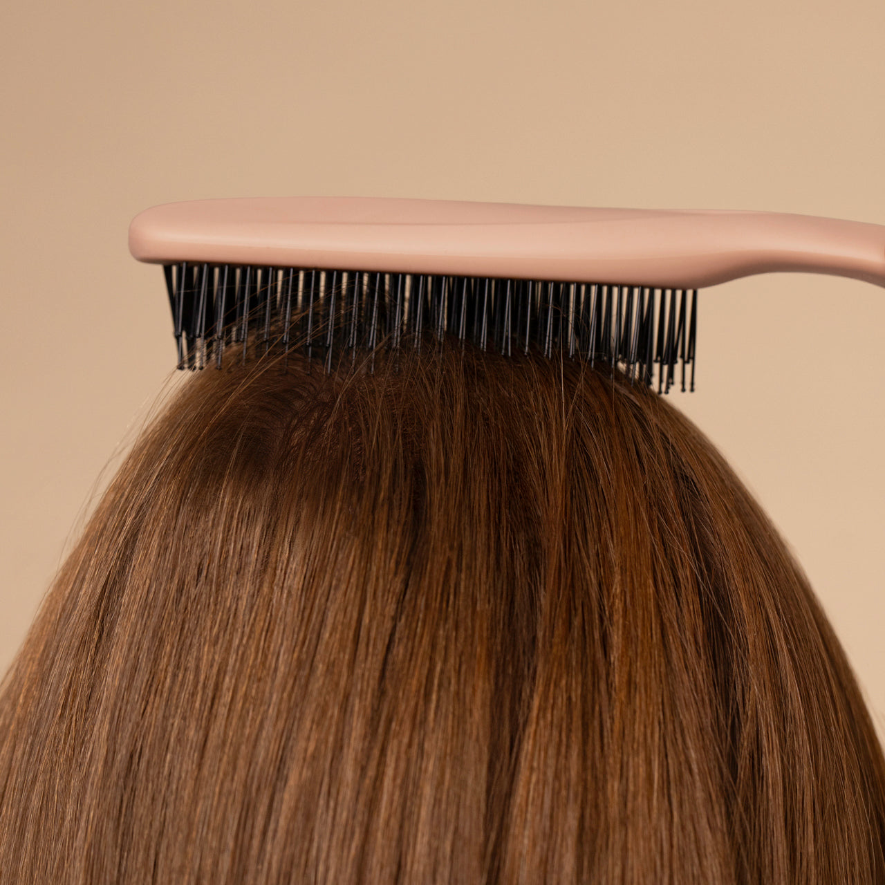 505855-ScalpRenewalBrush-Terracotta-Pro-Model-2-1280x1280px_0ea433d8-14c4-4c68-975a-92b2b19ed4ff.jpg