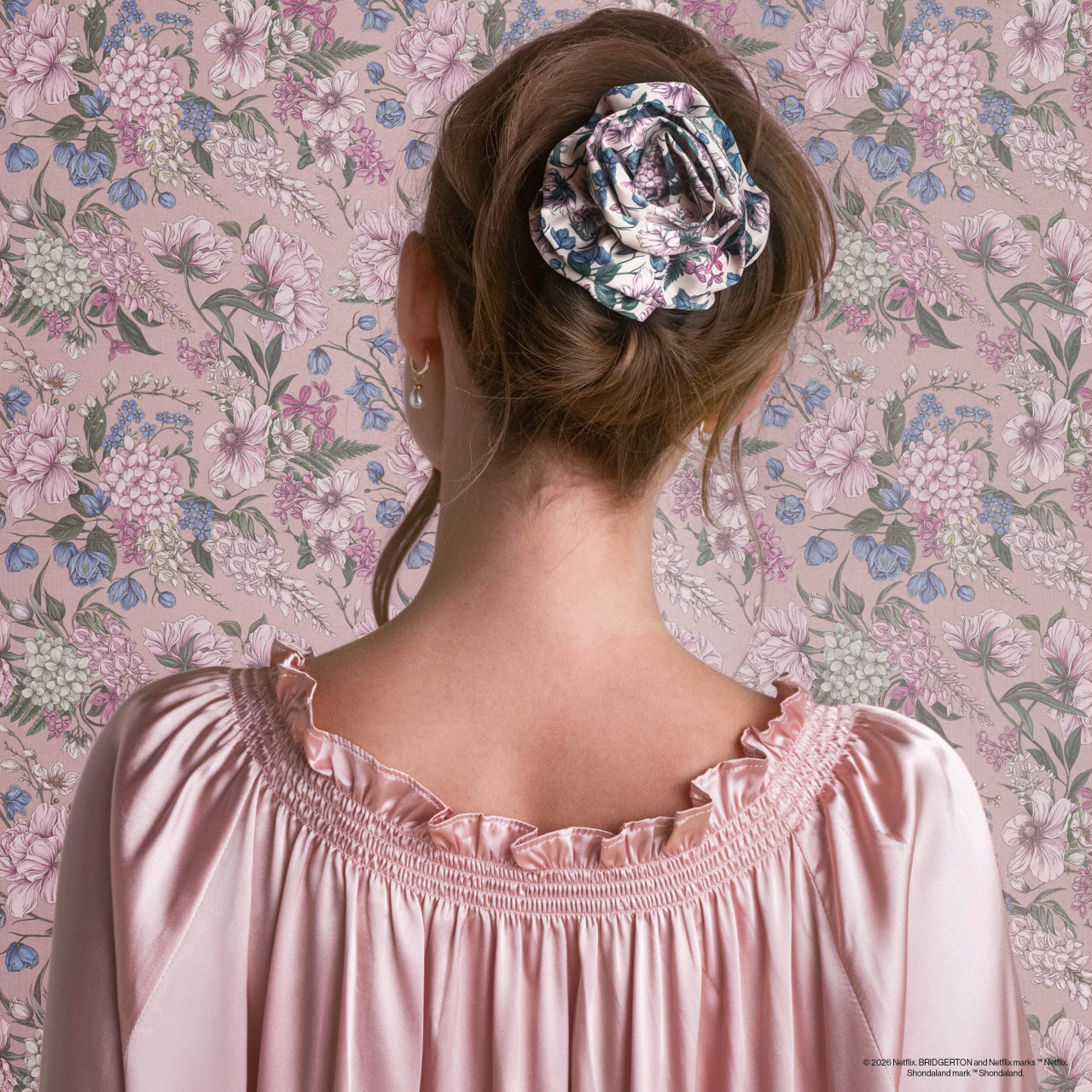 507415-BridgertonxKitsch-SatinRosetteMediumFlatCloudClip-Wisteria-Model-1-1280x1280px.jpg