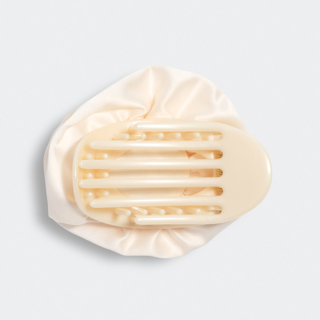 508597-SatinRosetteMediumFlatCloudClip-TrendHairAccesories-Cream-1pc-2-1280x1280px.jpg
