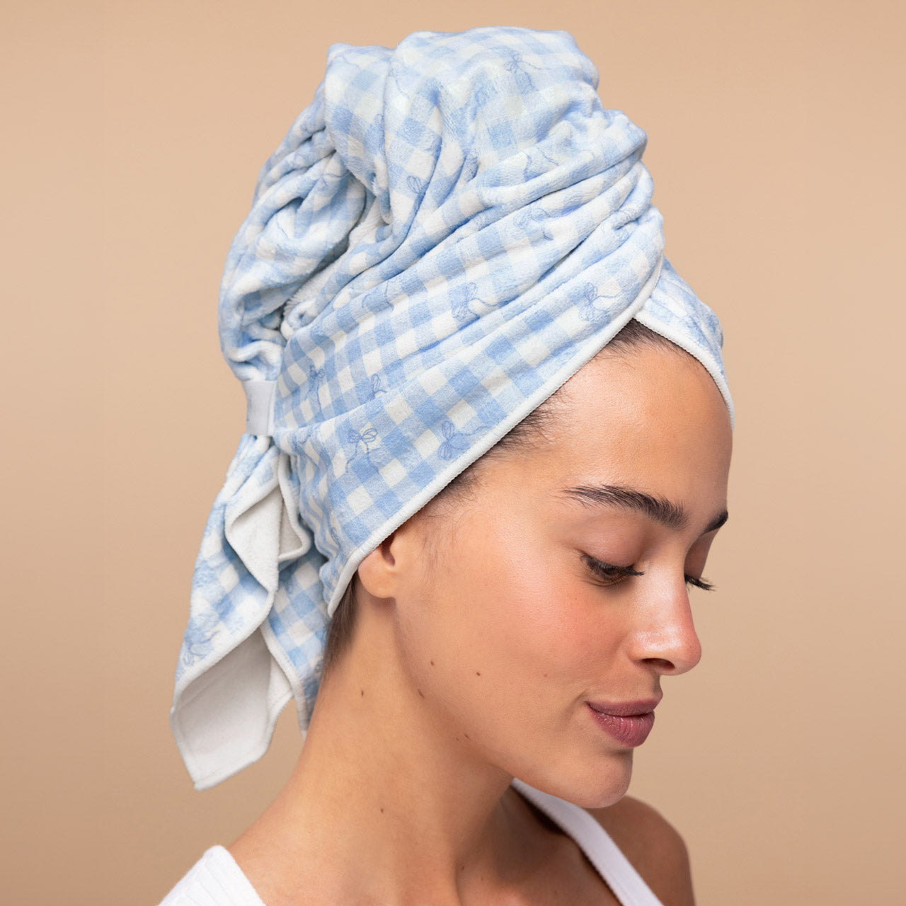 513690-XLHairTowelWrap-Cleanse-GinghamBlue-Model-alt-1280x1280px.jpg