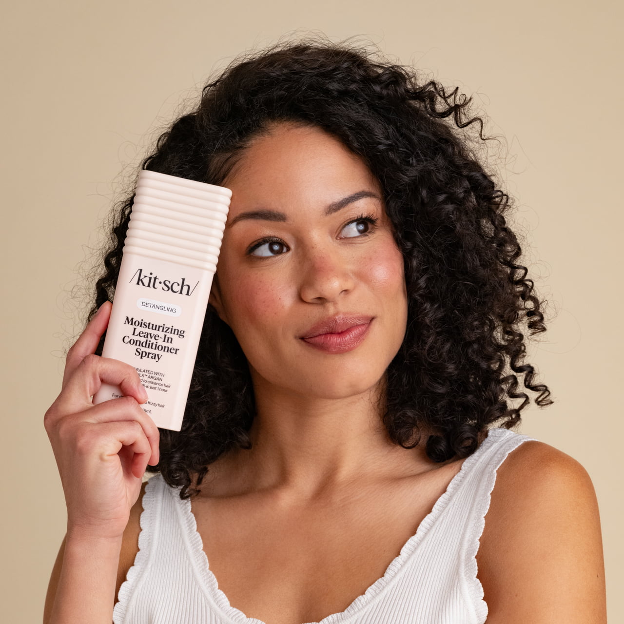 64488-MoisturizingArganMilkLeaveInConditioner-PCRBottle-Model-HairCare-4-1280x1280px.jpg