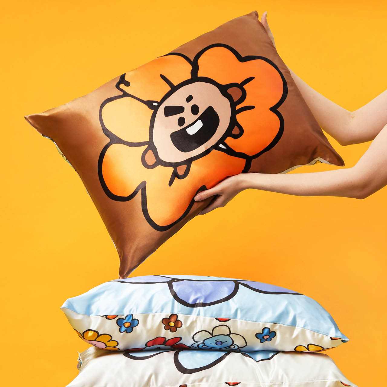 65461-65447-65515-BT21xKitsch-CreativeProductShoot-SatinPillowcases-Group-1280x1280px.jpg